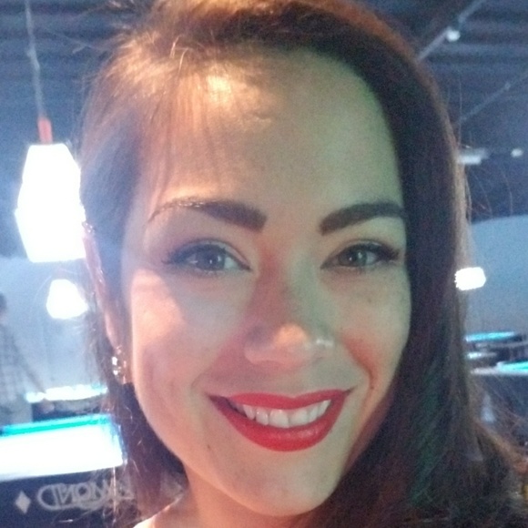 Meet the Posher, Michelle! - Picture 3 of 4